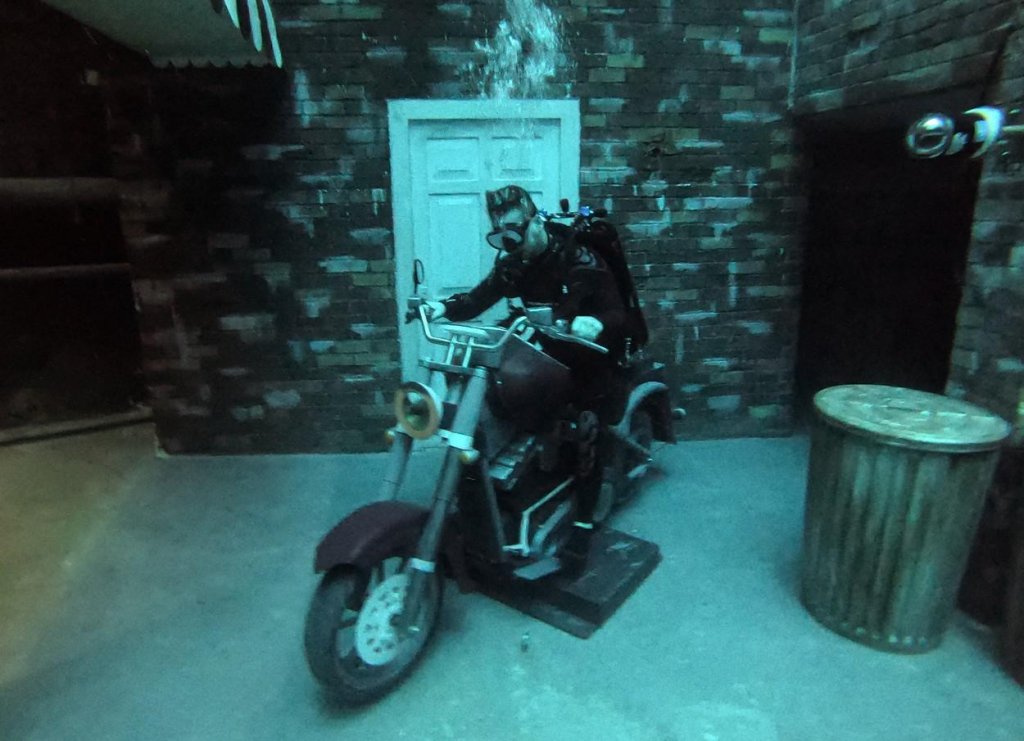 Cea mai ad&acirc;ncă piscină din lume