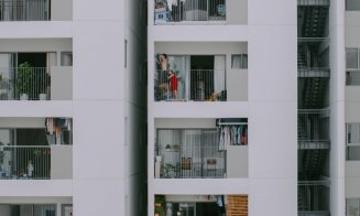 Pașii legali pentru închiderea balconului