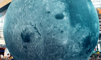 Peste 250.000 de bucureșteni au experimentat senzația unei călătorii printre planete în numai o săptămână