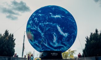 Peste 250.000 de bucureșteni au experimentat senzația unei călătorii printre planete în numai o săptămână